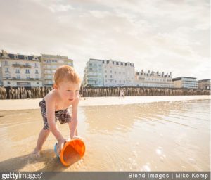 seau-eau-plage